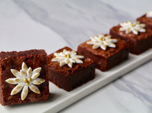 Load image into Gallery viewer, eggless chocolate brownies
