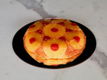 Load image into Gallery viewer, pineapple upside down cake