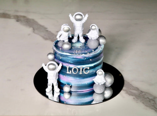 Astronaut space cake