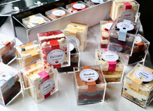 Load image into Gallery viewer, Cake Bento Box