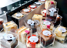 Load image into Gallery viewer, Cake Bento Box