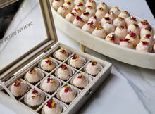 將圖片載入圖庫檢視器 White chocolate coconut ladoos hong kong