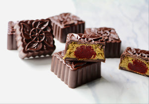 dubai chocolate mooncake