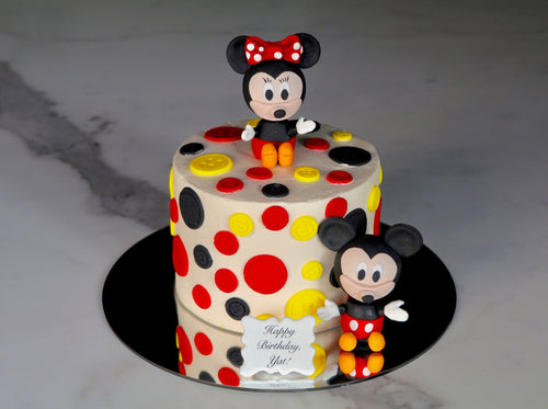 Mickey and Minnie Mouse cake