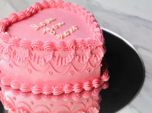Load image into Gallery viewer, valentines day cake