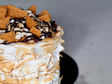 Load image into Gallery viewer, S&#39;mores Cake 