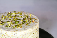 Load image into Gallery viewer, Eggless Pistachio Cake