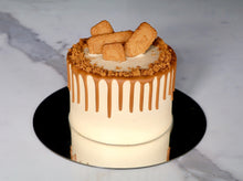 Load image into Gallery viewer, lotus biscoff cake 